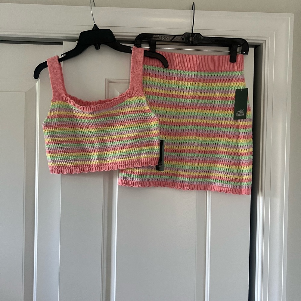 Wild Fable Scoop Neck Pastel Rainbow Sleeveless Sweater Knit Crop Top skirt set